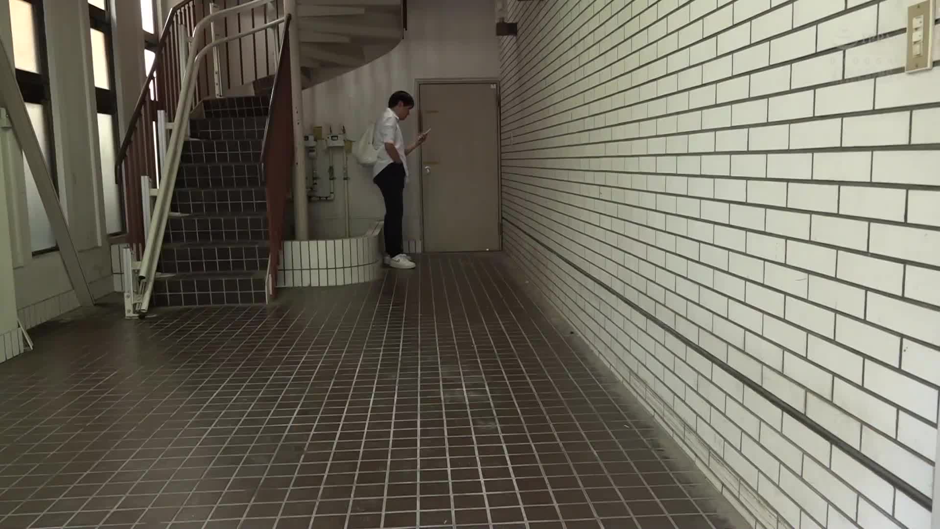 在直播聊天中不斷自慰的神秘痴女原來是我的姐姐。七海蒂娜 - AV大平台 - 中文字幕，成人影片，AV，國產，線上看