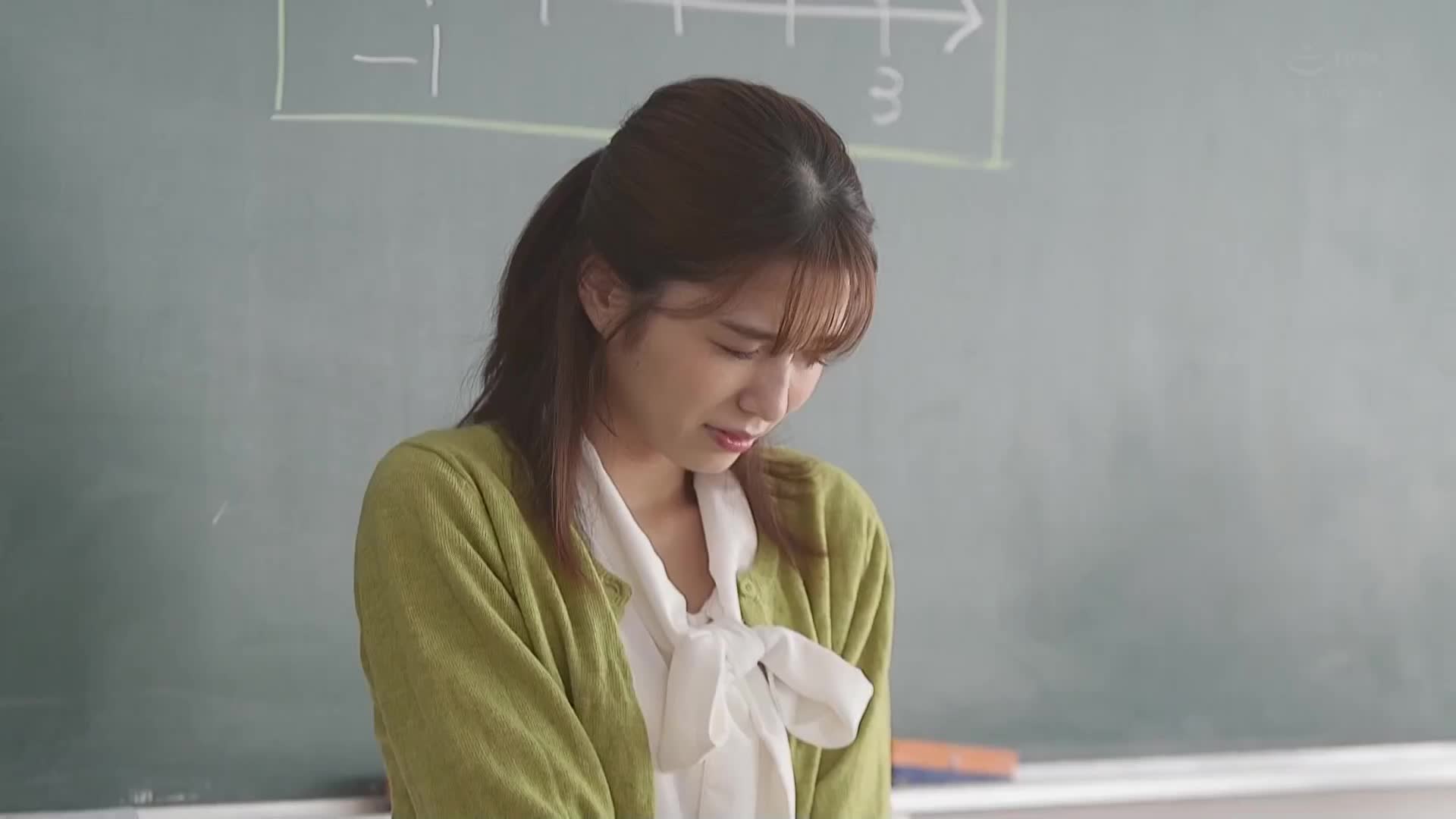 校內凌●猥褻實習：教育實習生倉本紫羅蘭無法寫入報告的兩週性愛狂歡 - AV大平台 - 中文字幕，成人影片，AV，國產，線上看