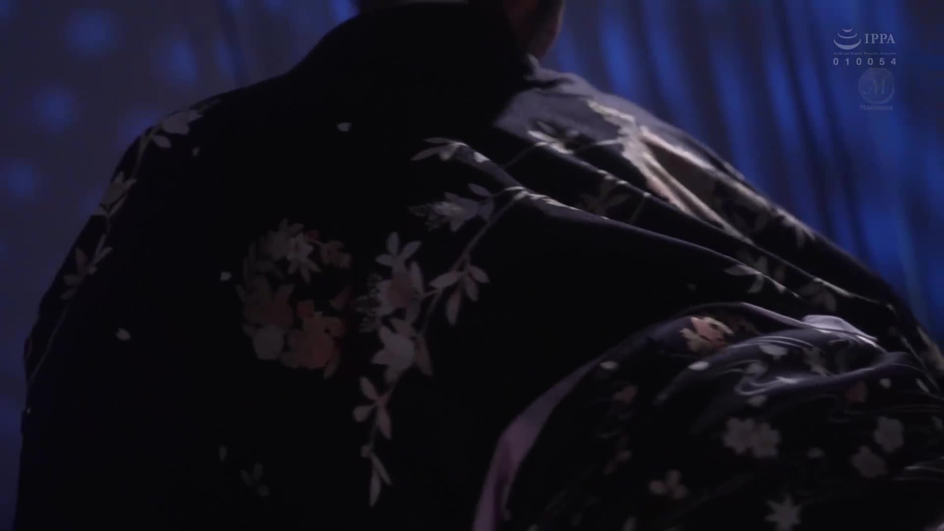 高級俱樂部的人妻，被太客的汗水和體液弄髒，閉店後進行中出枕頭生意。 沖宮那美 - AV大平台 - 中文字幕，成人影片，AV，國產，線上看