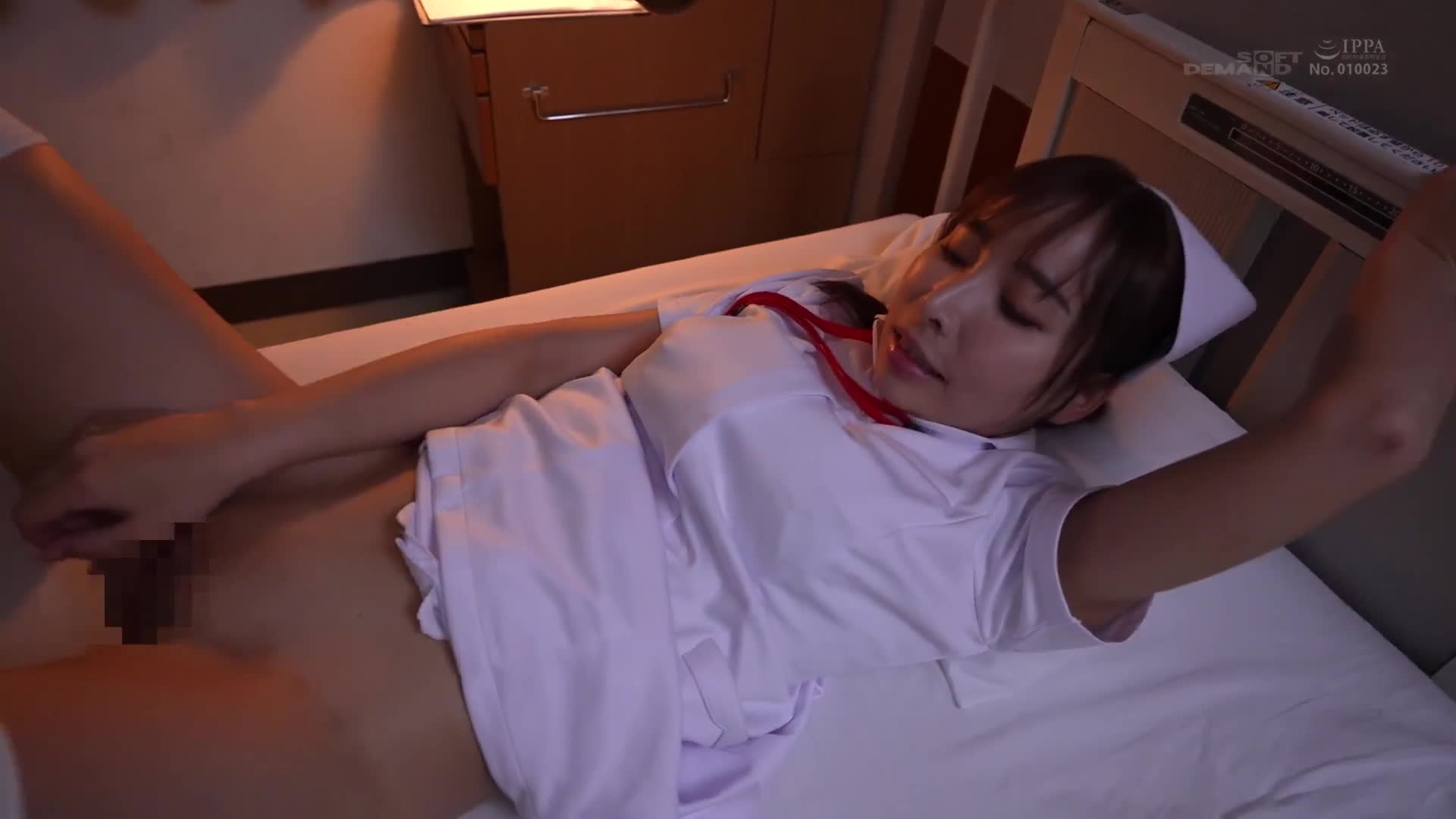 性慾處理專業性外來醫院24 親子丼性處理和連續性處理，資深護士母親美希和新人護士女兒空，積極笑臉應對，密切跟蹤6次插入、11次射精！ 本多空 - AV大平台 - 中文字幕，成人影片，AV，國產，線上看