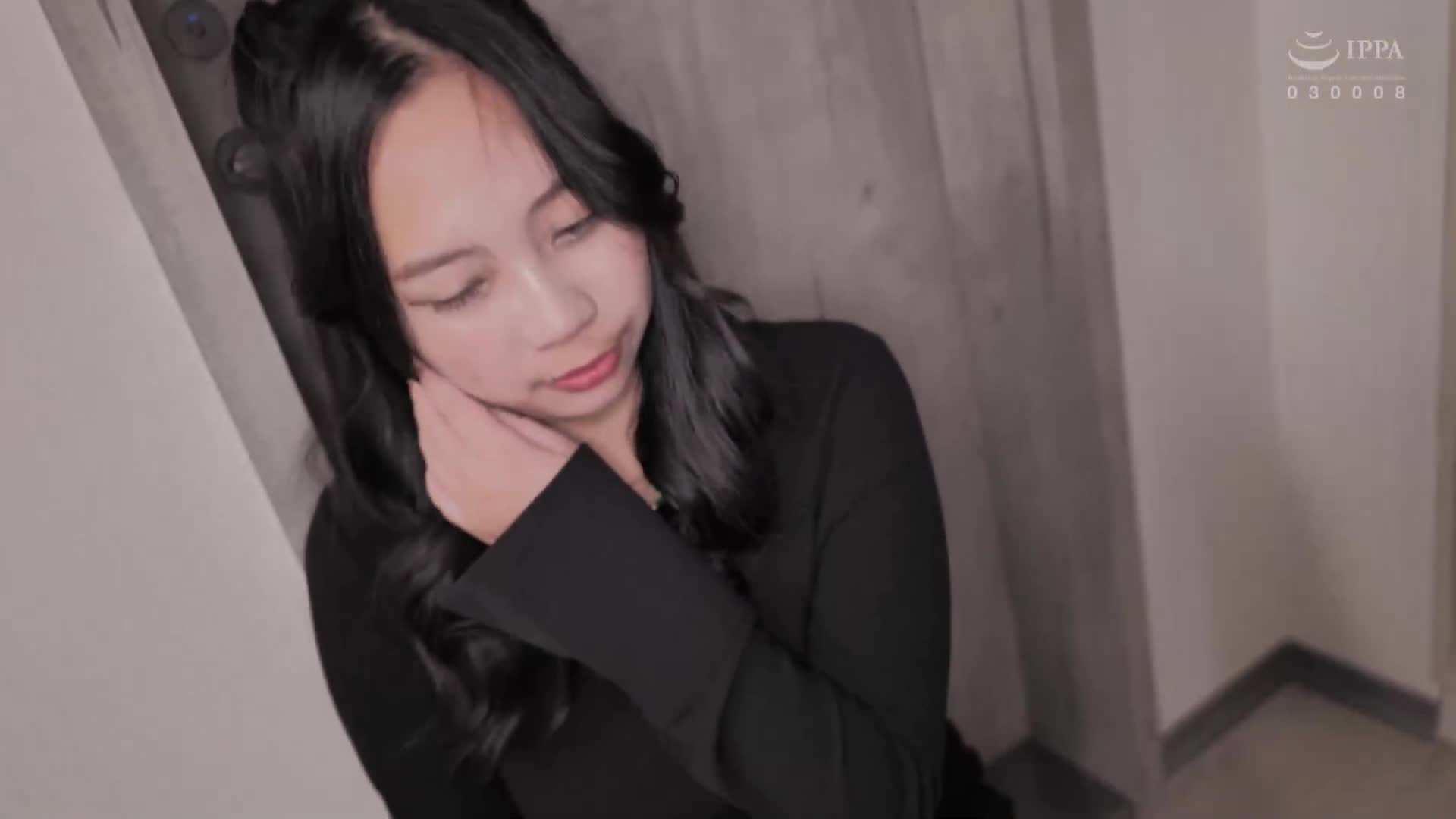 在台灣發現的純真素人，產地直送出道啦！天生毛多的女神 美玲 - AV大平台 - 中文字幕，成人影片，AV，國產，線上看