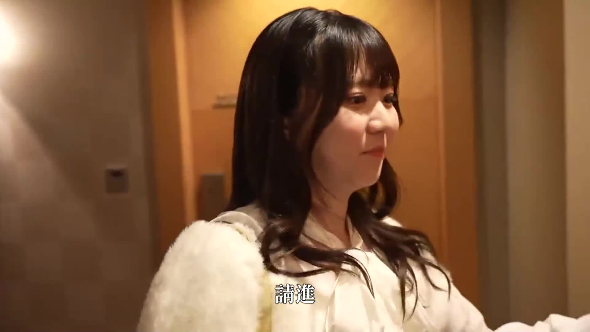 「想成為像心儀的女演員一樣！」天真無邪的笑容展現出來的小阿姐做出了重大決心！鼓起勇氣進行業餘電視首秀！一觸及敏感身體便立刻大洪水！ ？雖然羞澀地忍住聲音，卻流露出甜美聲音！盡情享受鬆軟的身體吧！ 【初拍】在網路上進行AV申請→AV體驗拍攝2342 - AV大平台 - 中文字幕，成人影片，AV，國產，線上看