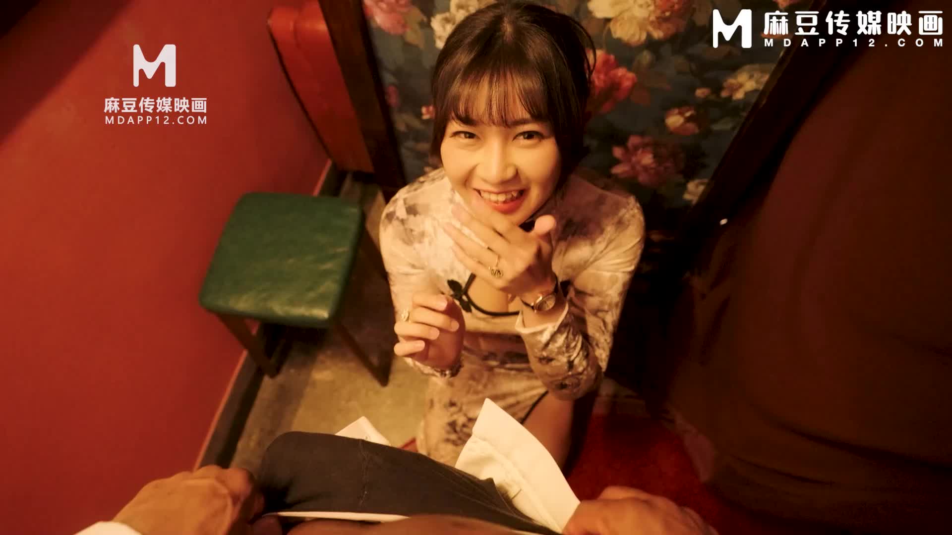 旗袍下的交換秘密 異國肉體激情盛宴 - AV大平台 - 中文字幕，成人影片，AV，國產，線上看