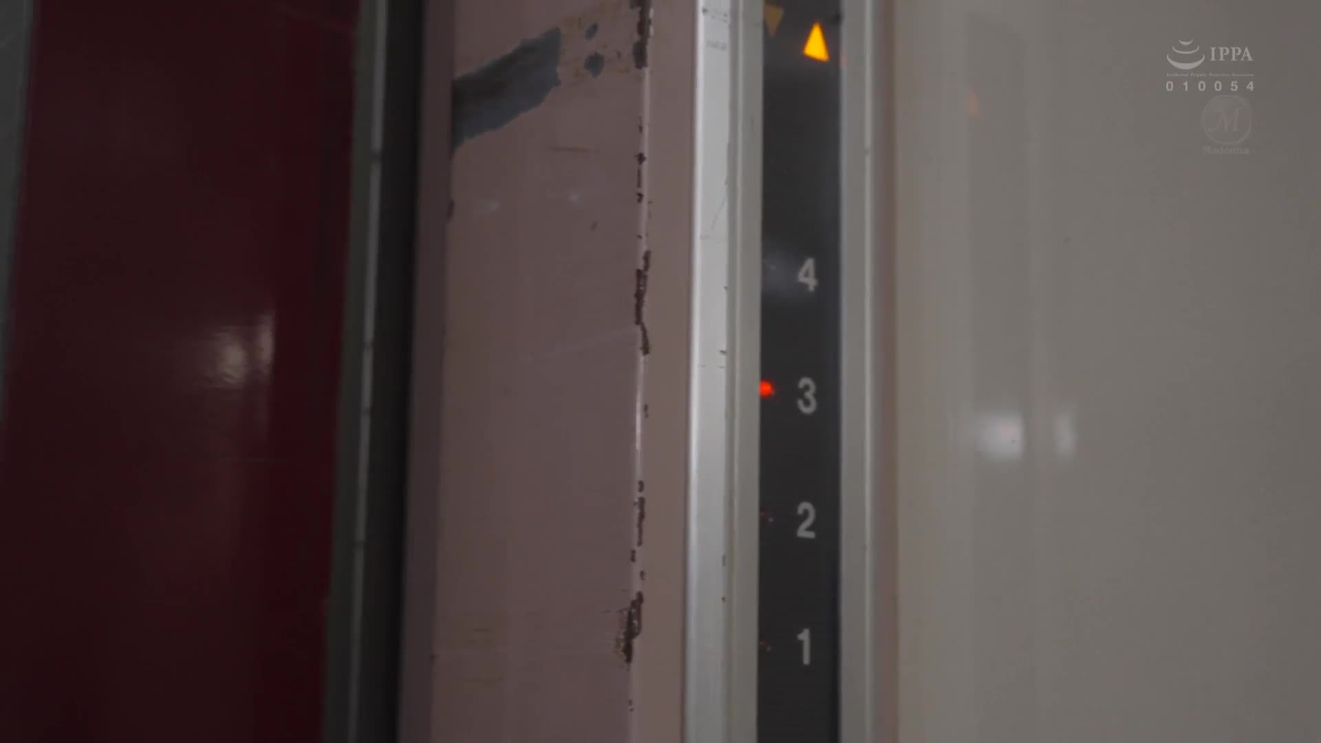 什麼，不用手淫嗎！？五秒內就射出來了。每天被抽精的日子，被把家裡改建成美容院的鄰居妻子擠乾。岬光莉 - AV大平台 - 中文字幕，成人影片，AV，國產，線上看