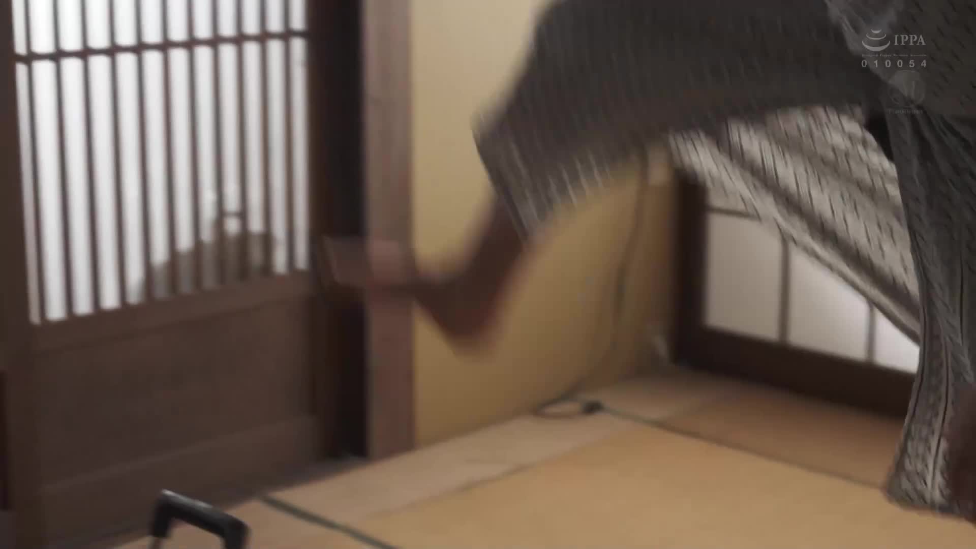 在相撲部屋中，被飢渴女性關取們進行輪姦，美麗的女將被持續進行生插並內射。 - AV大平台 - 中文字幕，成人影片，AV，國產，線上看