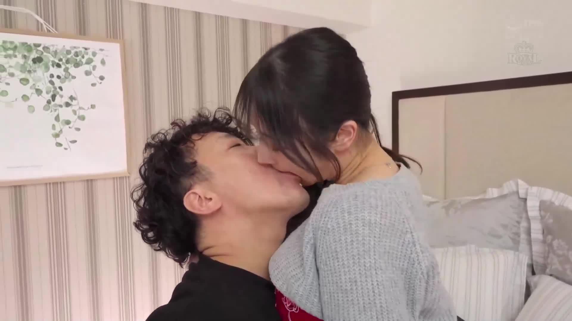 鄰居強姦後，被喚醒的性慾難以抑制，子宮渴望著一次、兩次、三次的射精...在汗水淋漓的性交中沉溺的巨乳妻。小野坂唯香 - AV大平台 - 中文字幕，成人影片，AV，國產，線上看