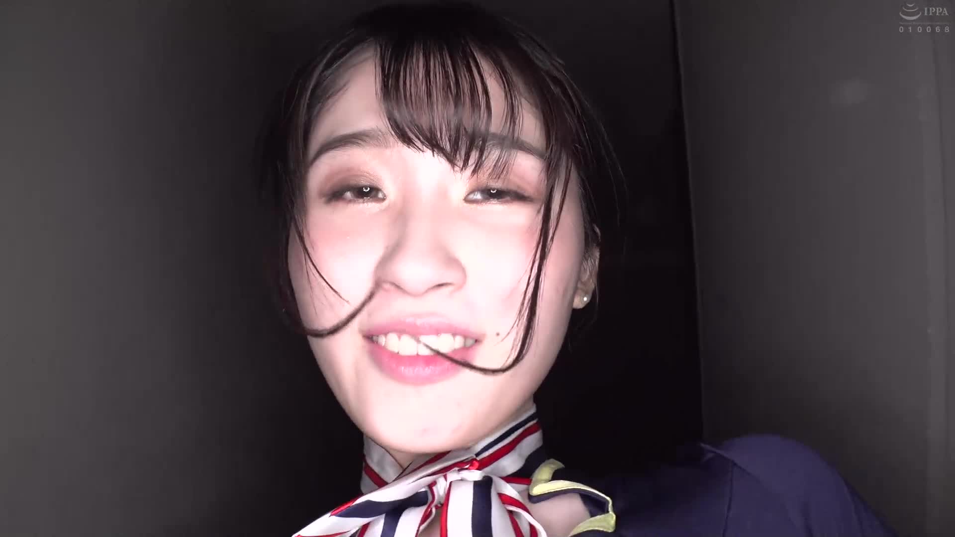 3個月沒有性生活的缺乏滿足的空中小姐穿著黑色絲襪美腿讓乘客多次射精 高個子巨乳空中小姐 沙月文乃 - AV大平台 - 中文字幕，成人影片，AV，國產，線上看