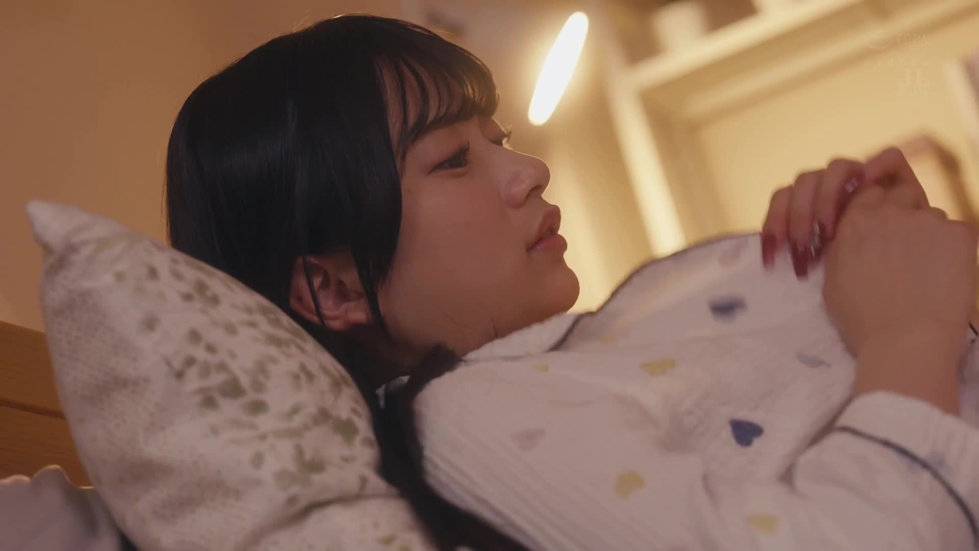 乳頭高潮豐胸美容。反覆的蝦子姿勢高潮，身體曲線在發育中的纖細身材。香檸 - AV大平台 - 中文字幕，成人影片，AV，國產，線上看