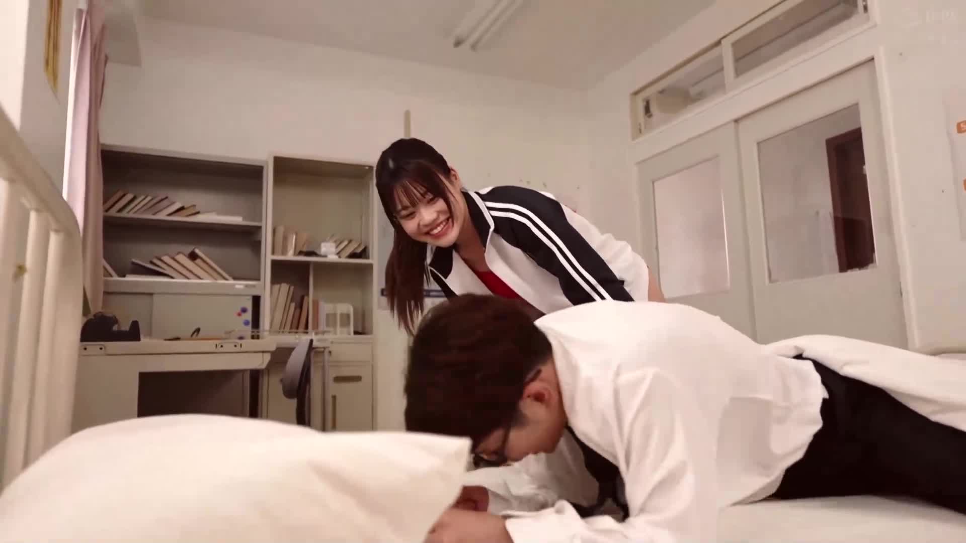 「我會做一些色情的事情，所以請給我更多俱樂部資金」學生會對抗女部長軍團！為了部門的存續而確保部費，女部長們誘惑學生會長我！他們以在部活中鍛煉的身體和女性魅力作為武器，來參與混亂的後宮交換以取得俱樂部資金！如果被這樣對待，除了俱樂部資金之外還會有其他事情發生！ - AV大平台 - 中文字幕，成人影片，AV，國產，線上看