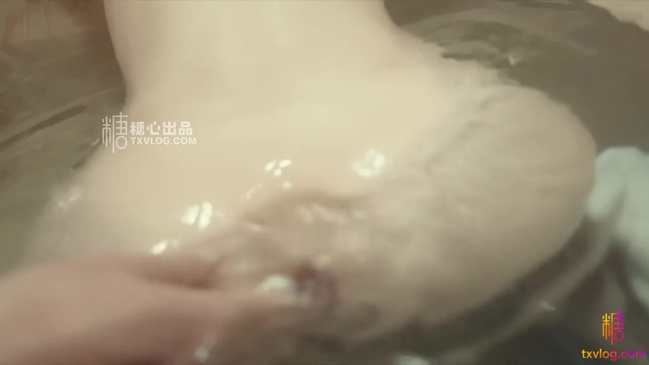 私湯邂逅-女職員的秘密行動，中出內射 - AV大平台 - 中文字幕，成人影片，AV，國產，線上看