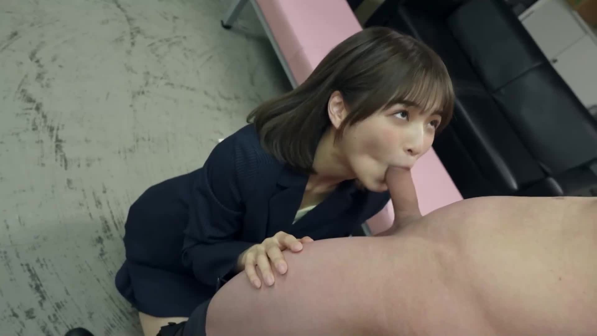 [AI解碼版]鯊鼻居然變成口形！龜頭真空吸啜馬上爆發的緊貼新人員 倉本蓳 - AV大平台 - 中文字幕，成人影片，AV，國產，線上看