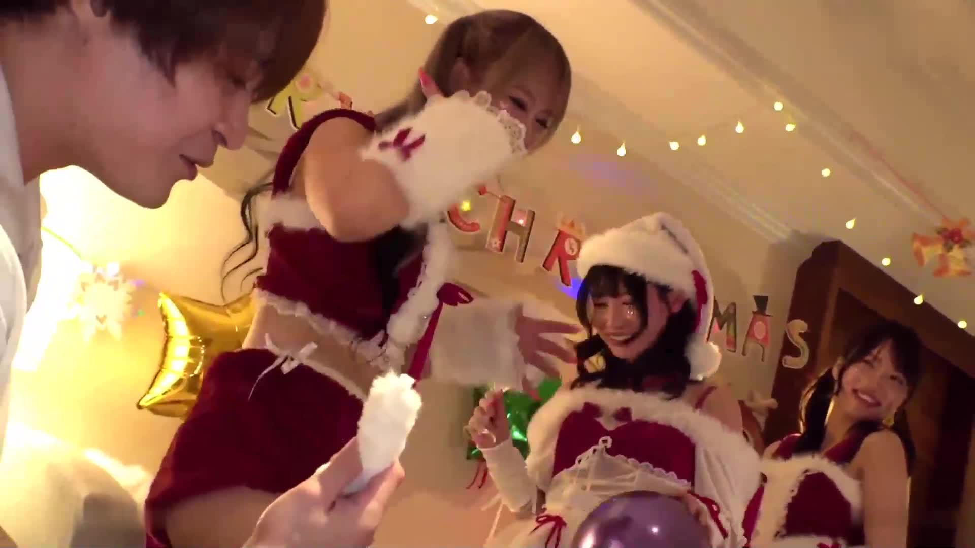 [AI解碼版]超可愛聖誕娘們激情夜☆自稱清純擔當的巨乳聖誕老人潮吹連發…雙人毫不留情猛烈抽插，將濃稠精液噴灑在可愛臉上♪【#CLOVER】 - AV大平台 - 中文字幕，成人影片，AV，國產，線上看