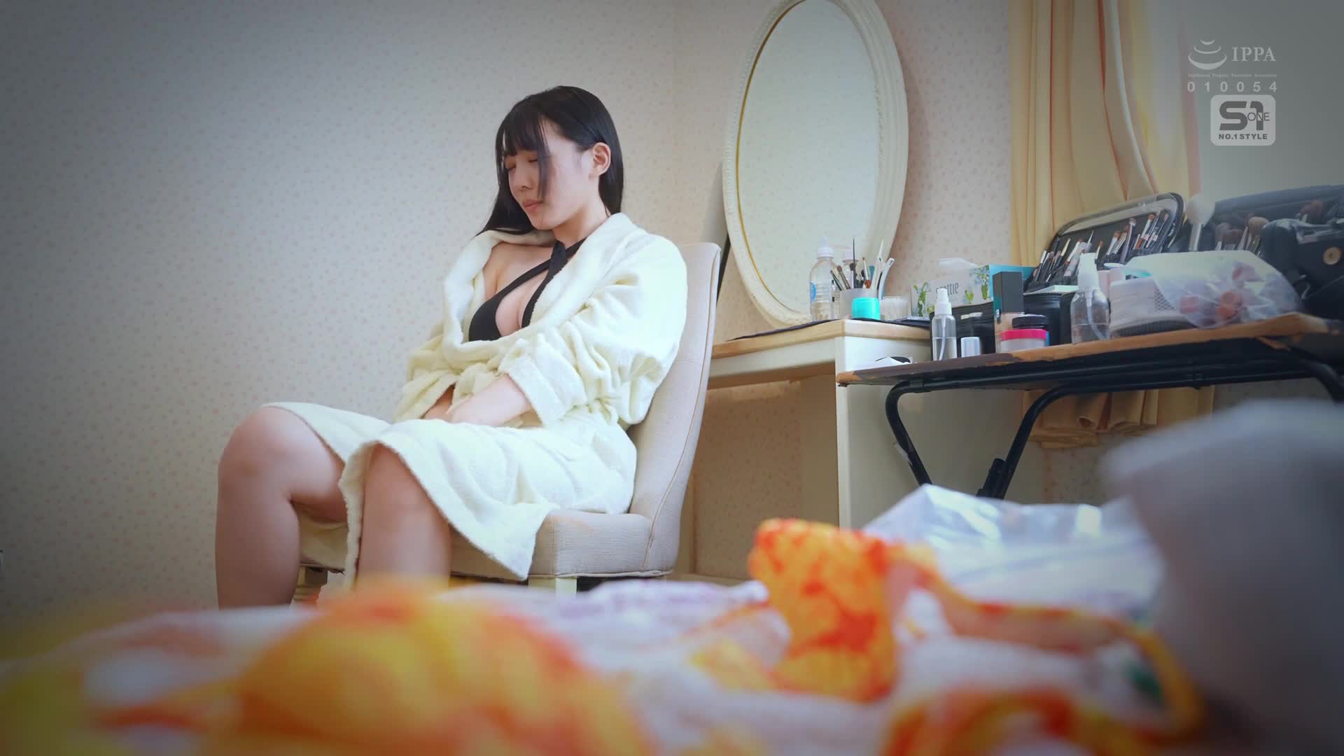 [AI解碼版]娛樂圈蔓延的性騷擾問題：前童星偶像紫堂留衣 - AV大平台 - 中文字幕，成人影片，AV，國產，線上看