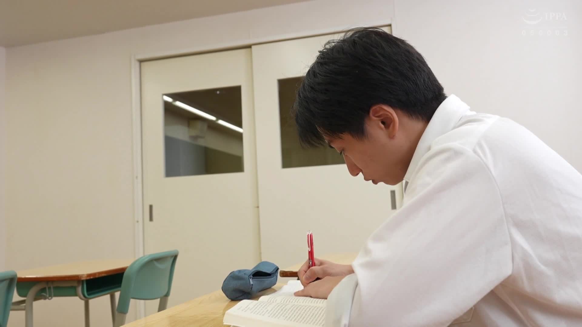 [AI解碼版]拘束調教班上的偶像後，立場逆轉！被固定雙手緊密夾持的插鑽，一再使用假陽具激發情慾，興奮故事 - AV大平台 - 中文字幕，成人影片，AV，國產，線上看