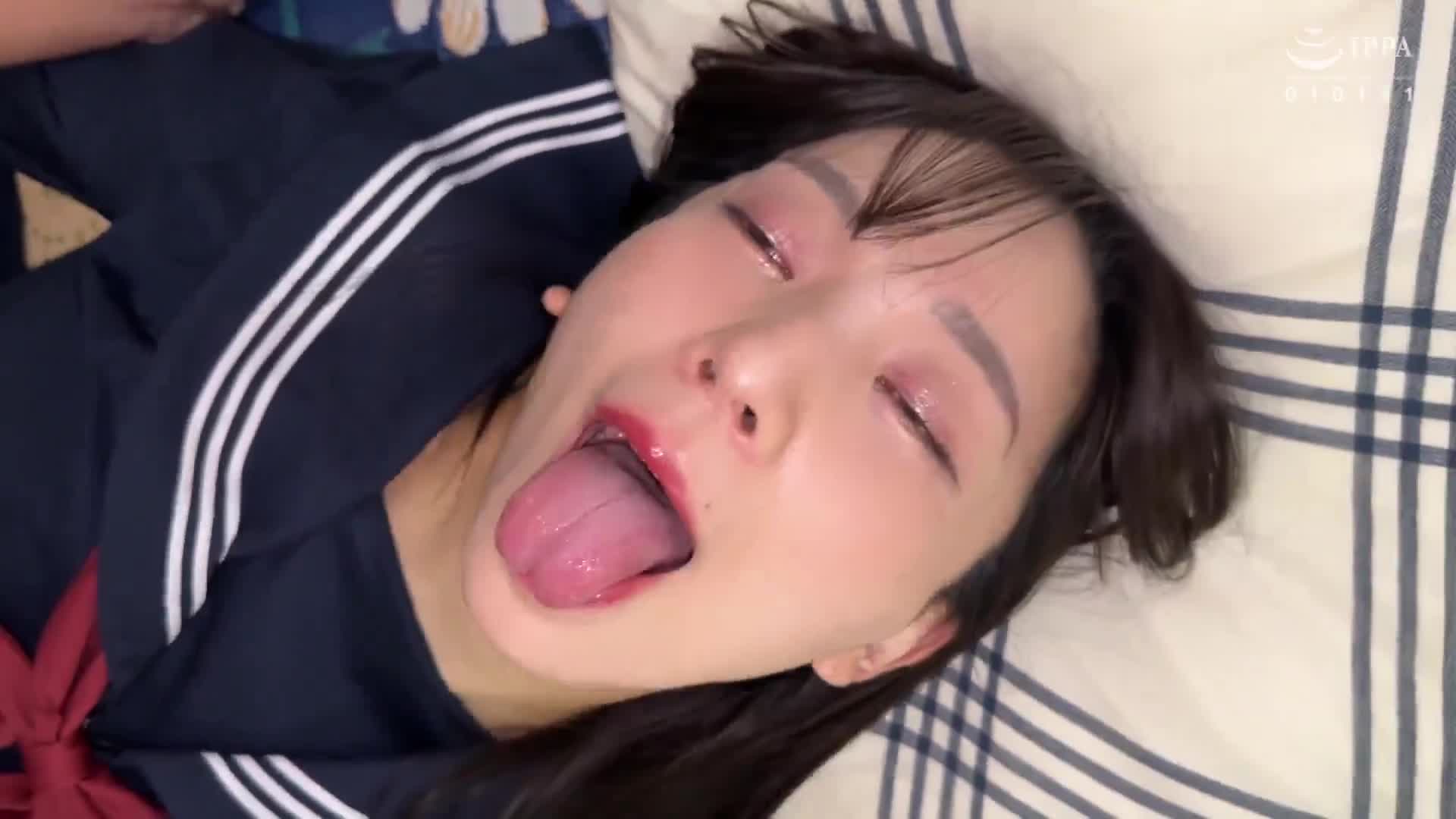 大人制服：與已成為人妻的前女友發生不倫會面...穿著當時的制服讓人起雞皮疙瘩至極，青春回憶的性交讓人羞澀與興奮交織不已 鈴木真夕 - AV大平台 - 中文字幕，成人影片，AV，國產，線上看