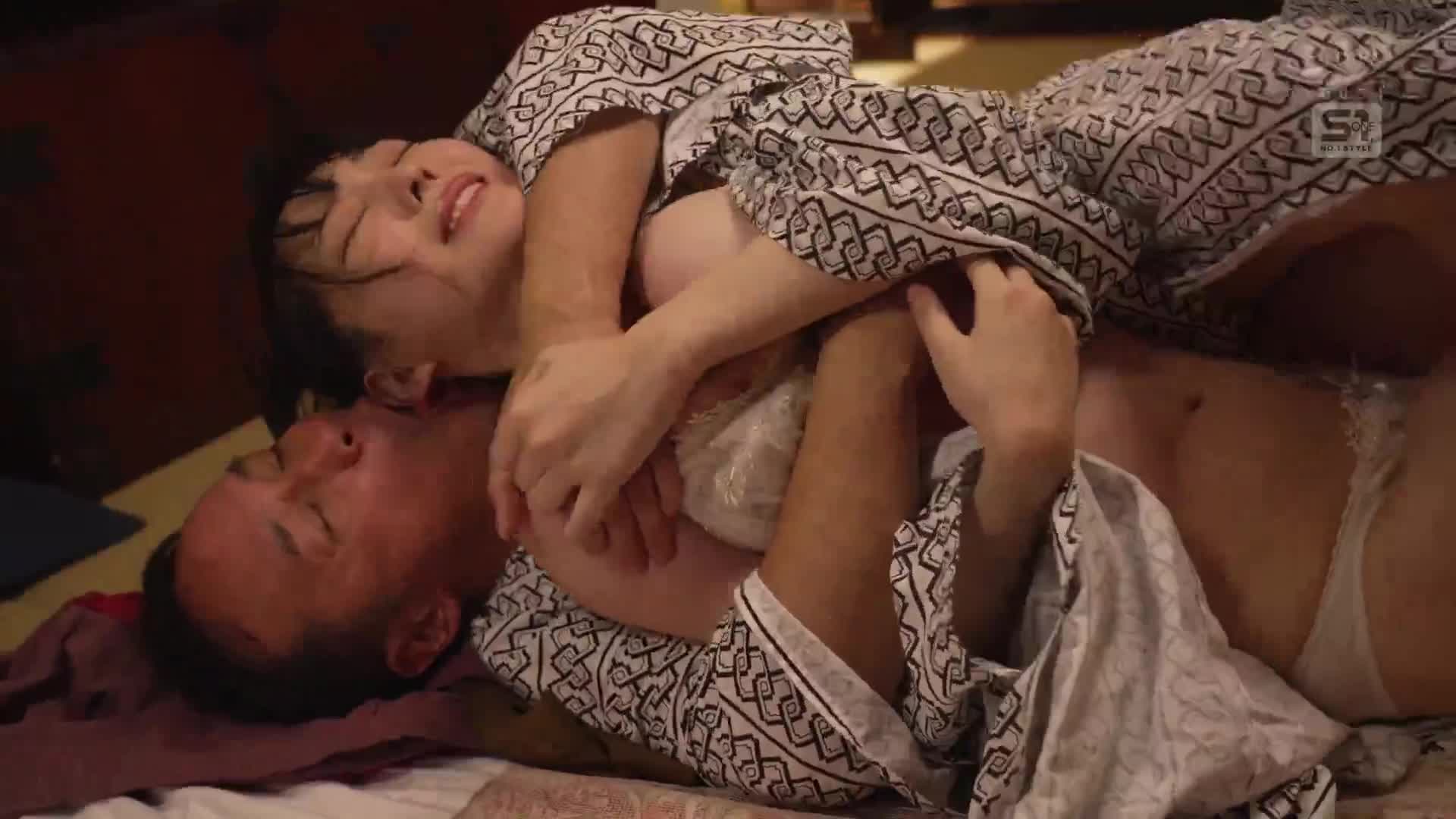 [AI解碼版]新晉偶像，在拍攝地溫泉旅館遭到資深藝人糟蹋 紫堂留衣 - AV大平台 - 中文字幕，成人影片，AV，國產，線上看