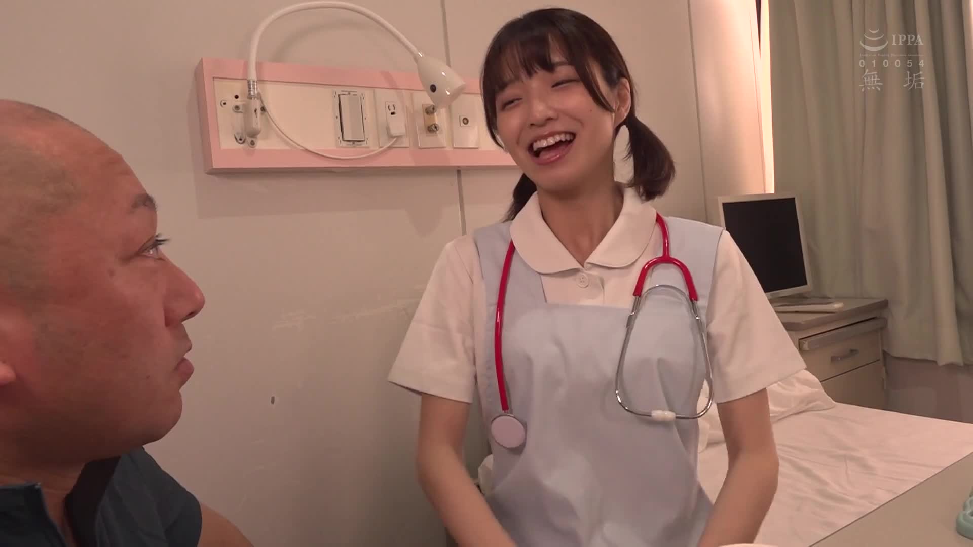 生意氣護士學生被迫對令人討厭的中年男子展開舌吻訓練：倉本蓳 - AV大平台 - 中文字幕，成人影片，AV，國產，線上看