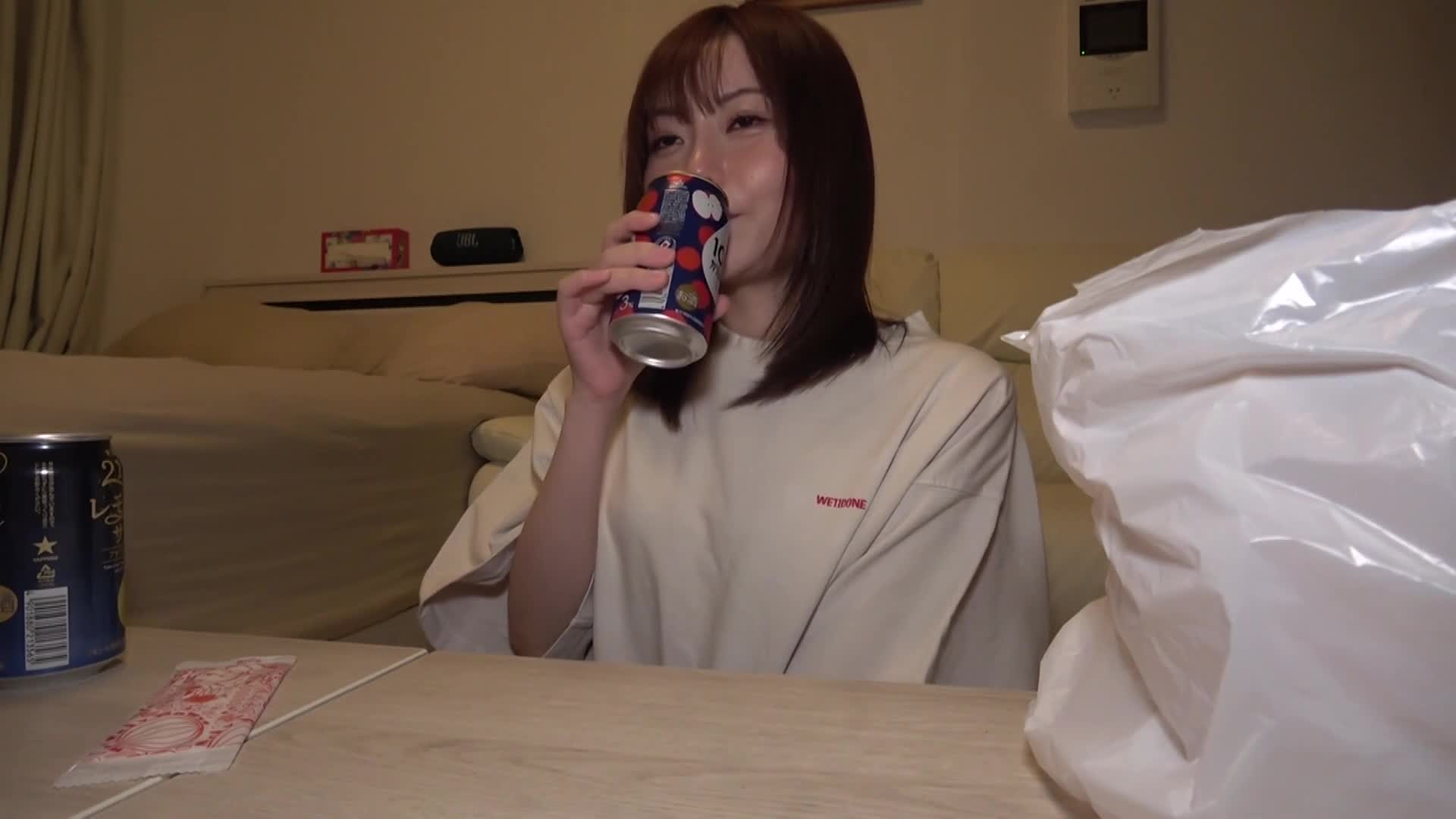 中出室飲酒紀錄 這麼漂亮的女人中出可以嗎？ 香坂妙 - AV大平台 - 中文字幕，成人影片，AV，國產，線上看